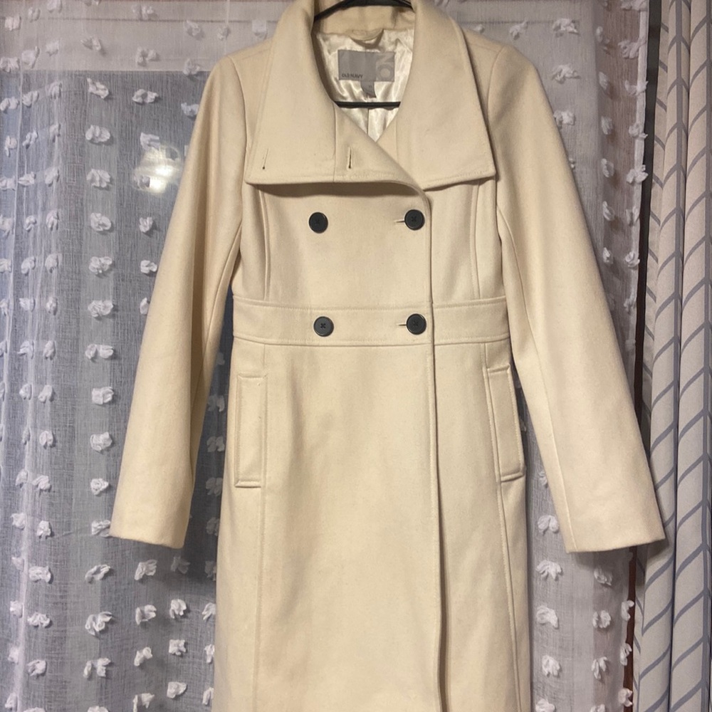 Old Navy X-Small cream pea coat